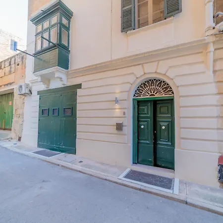 Typical Maltese Town House Just Outside Valletta Semesterbostad Il-Furjana