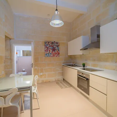 Holiday home Typical Maltese Town House Just Outside Valletta *