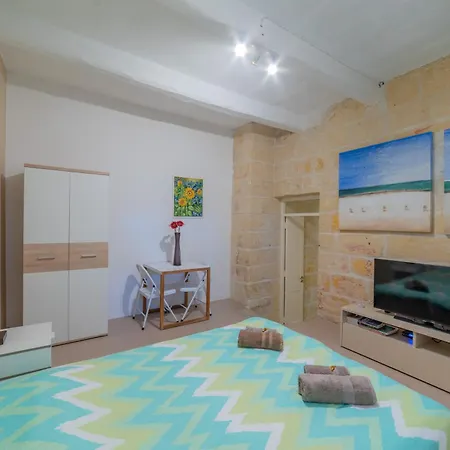Holiday home Typical Maltese Town House Just Outside Valletta Il-Furjana