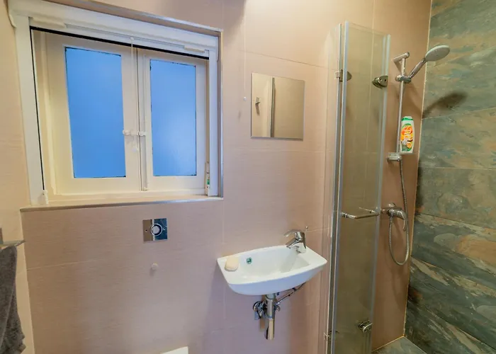 Case de vacanță Typical Maltese Town House Just Outside Valletta *