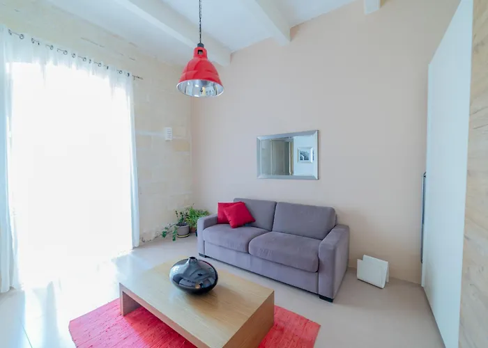 Typical Maltese Town House Just Outside Valletta Casa de Férias